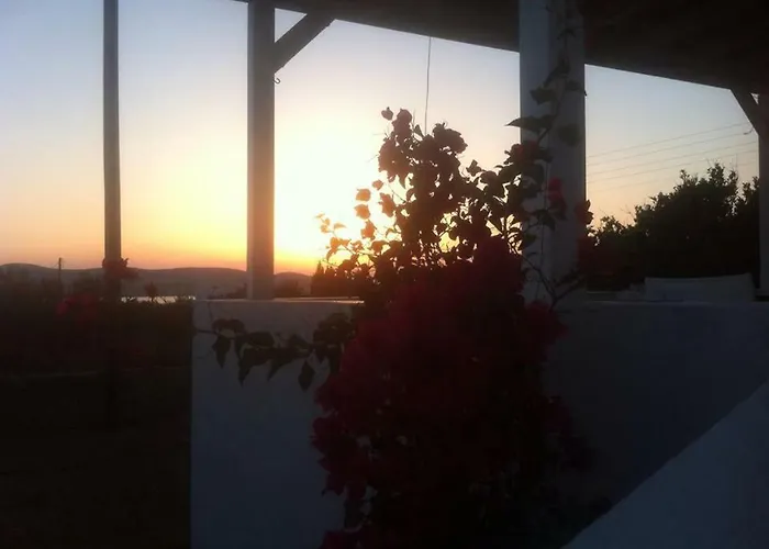 Kampos Paros * Pounda