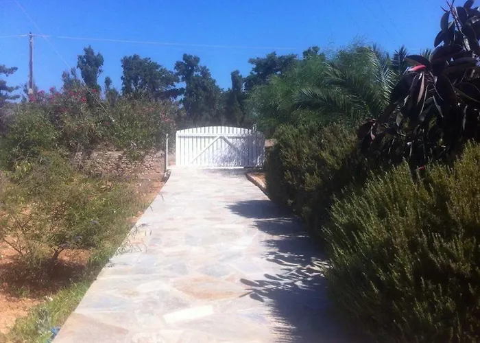 Kampos Paros Tatil Evi Pounda